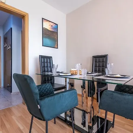 Deja Vu, Cozy & Quiet 1 Bdr Fast Wi-fi Apartment
