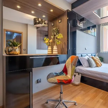 Deja Vu, Cozy & Quiet 1 Bdr Fast Wi-fi * Sofia